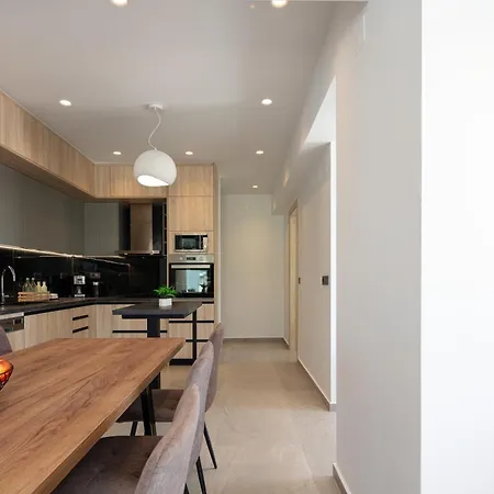 Oasis Serenity Angouseliana