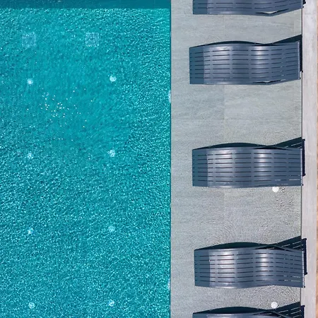 Oasis Serenity Villa Angouseliana